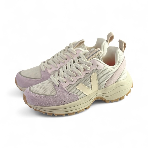 Veja Women's Venturo Alveomesh Sneakers. Size 6US - Picture 1 of 12